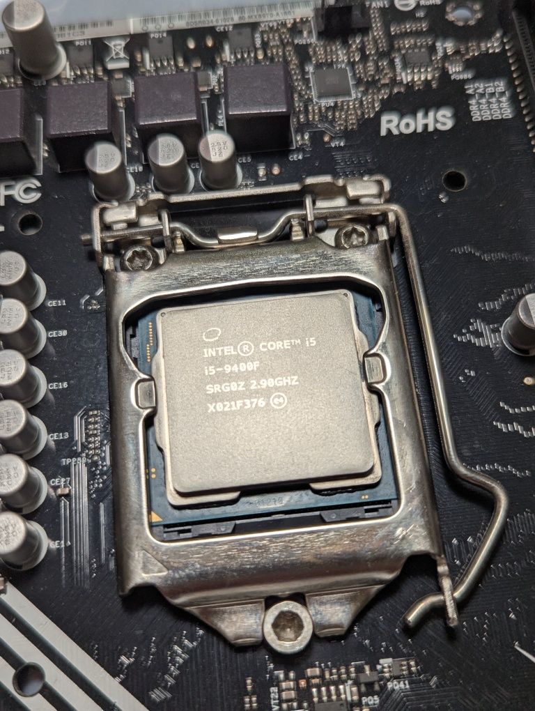 Komplet Płyta główna b365m AsRock i5-9400f 16GB be quiet