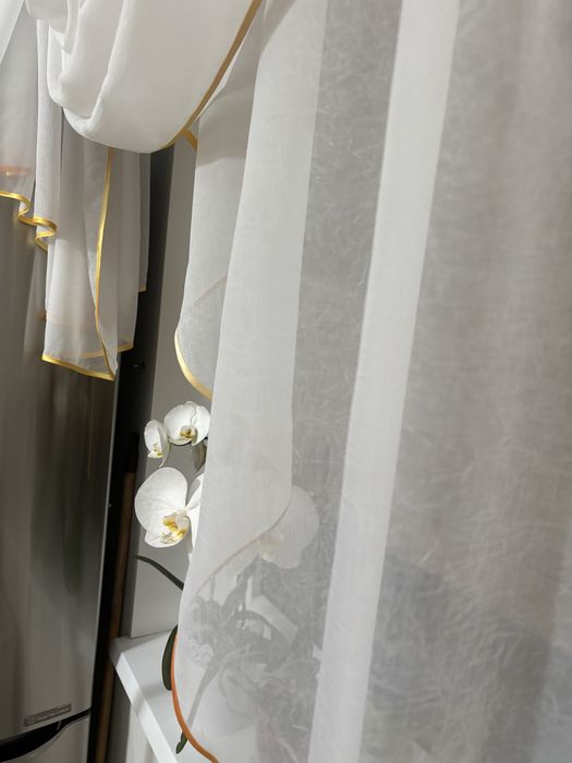 Biała firanka szyta na zamówienie