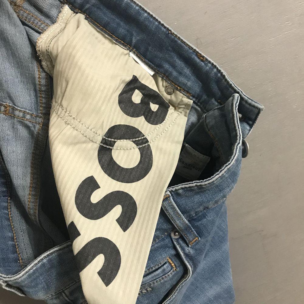 Джинси Hugo Boss