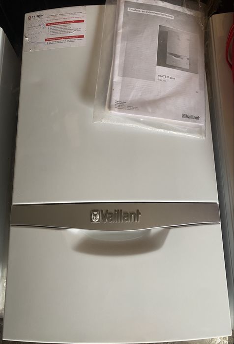 Газовий котел Vaillant ecotec plus  конденсаційний газові котли T9