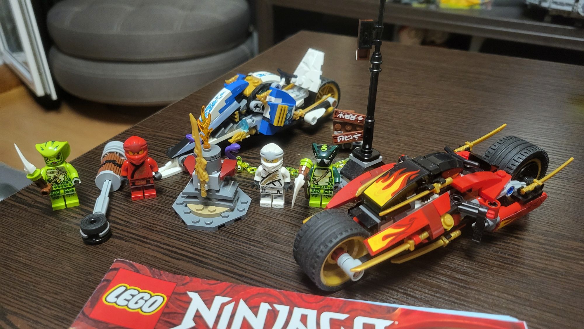 Lego 70673, 71709, 70667