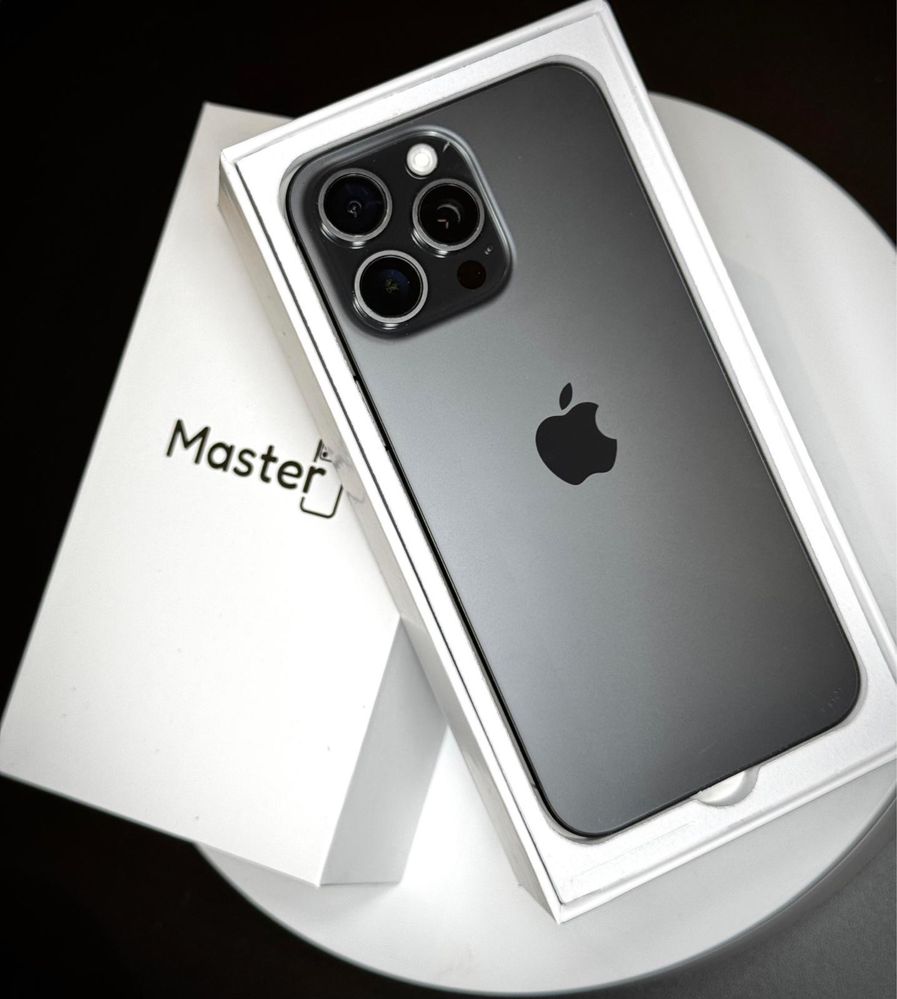 Apple Iphone 15 PRO MAX 256gb Black jak nowy 100% bat 6msc gwarancji