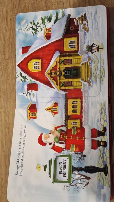 "Nadchodzą Święta "– książeczka  z puzzlami, twarda oprawa