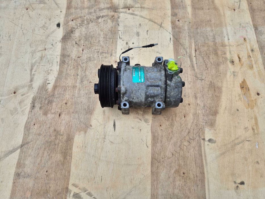 Sprężarka Kompresor Klimatyzacji Renault Laguna I 2.0 Benzyna