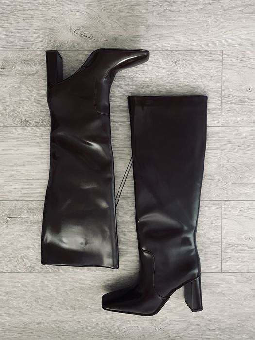 Люксовые сапоги трубы до колен Knee-High Boots H&M.
