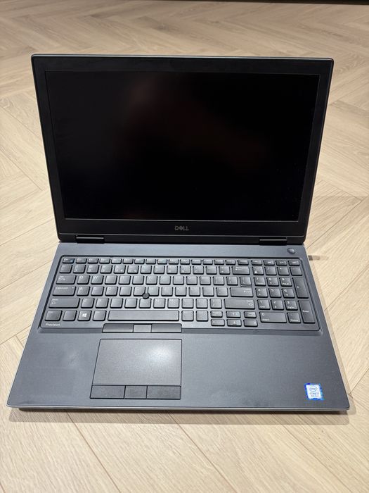 Dell Precision 7530, intel core i7, 32GB RAM, nVidia Quadro P1000