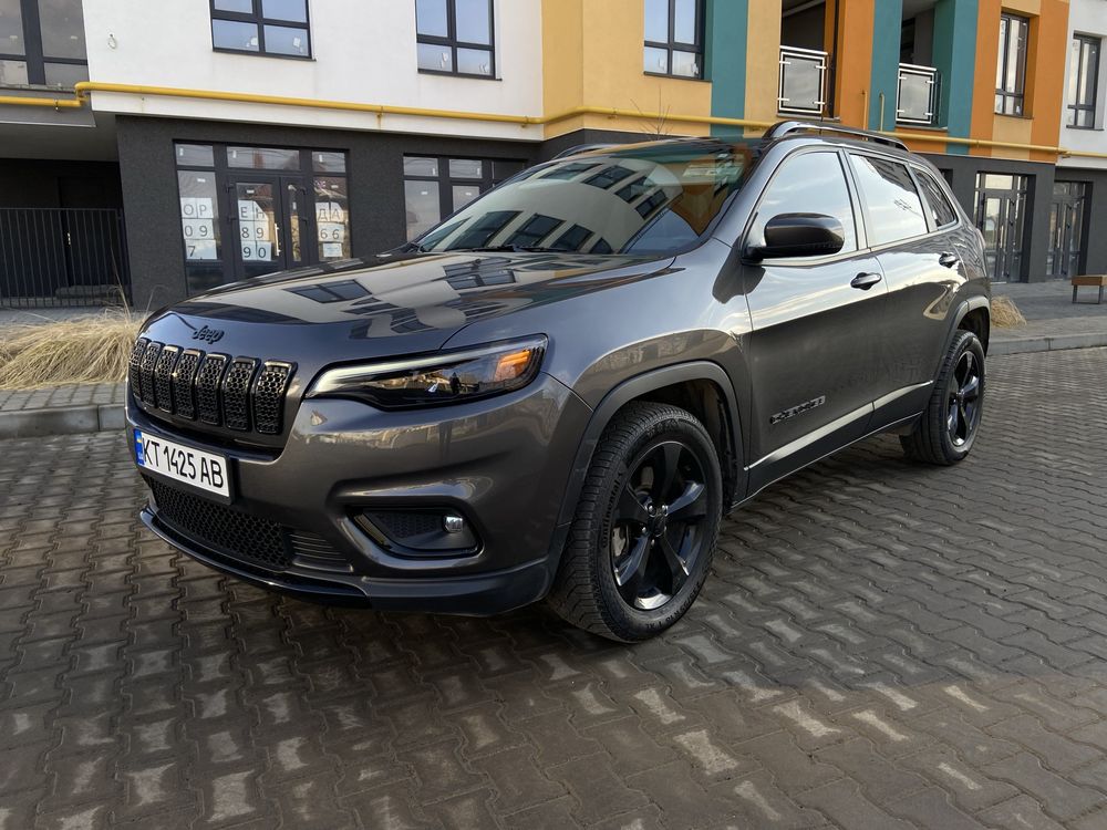 Продам Jeep cherokee 2019