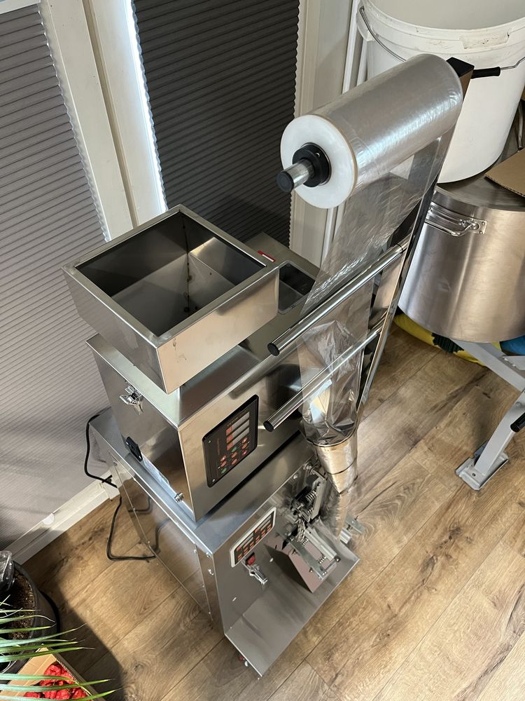 Maszyna do pakowania Automat Pakujący Saszetkarka automatuczna NOWA