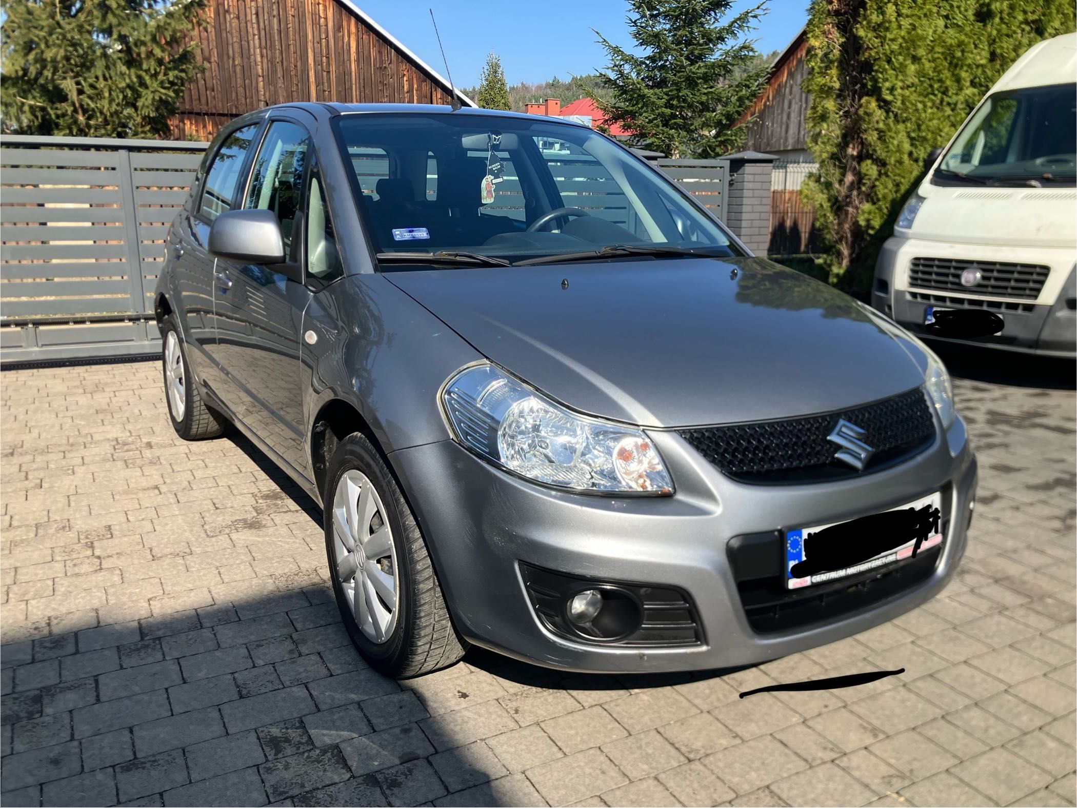 Suzuki SX4 1,6 benzyna