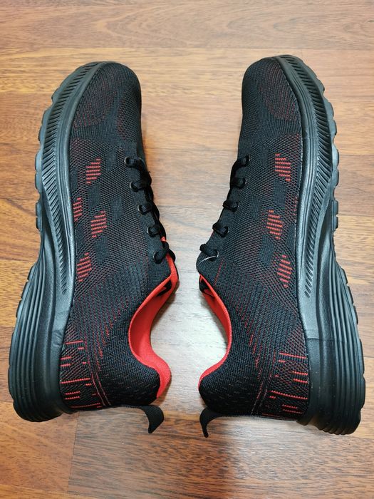 Super Lekkie Wygodne Adidasy Męskie Na Codzień Do Biegania R.43 Czarne