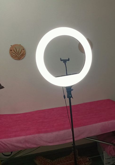 Продам кільцеву лампу