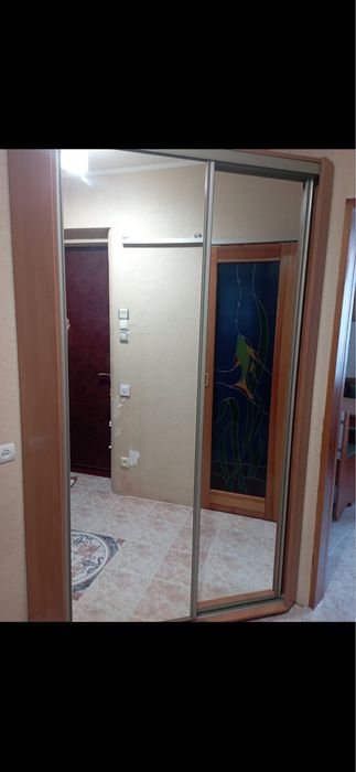 Продам шкаф в прихожую!