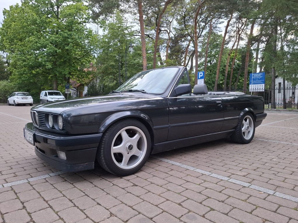 BMW E30 cabrio 1.8