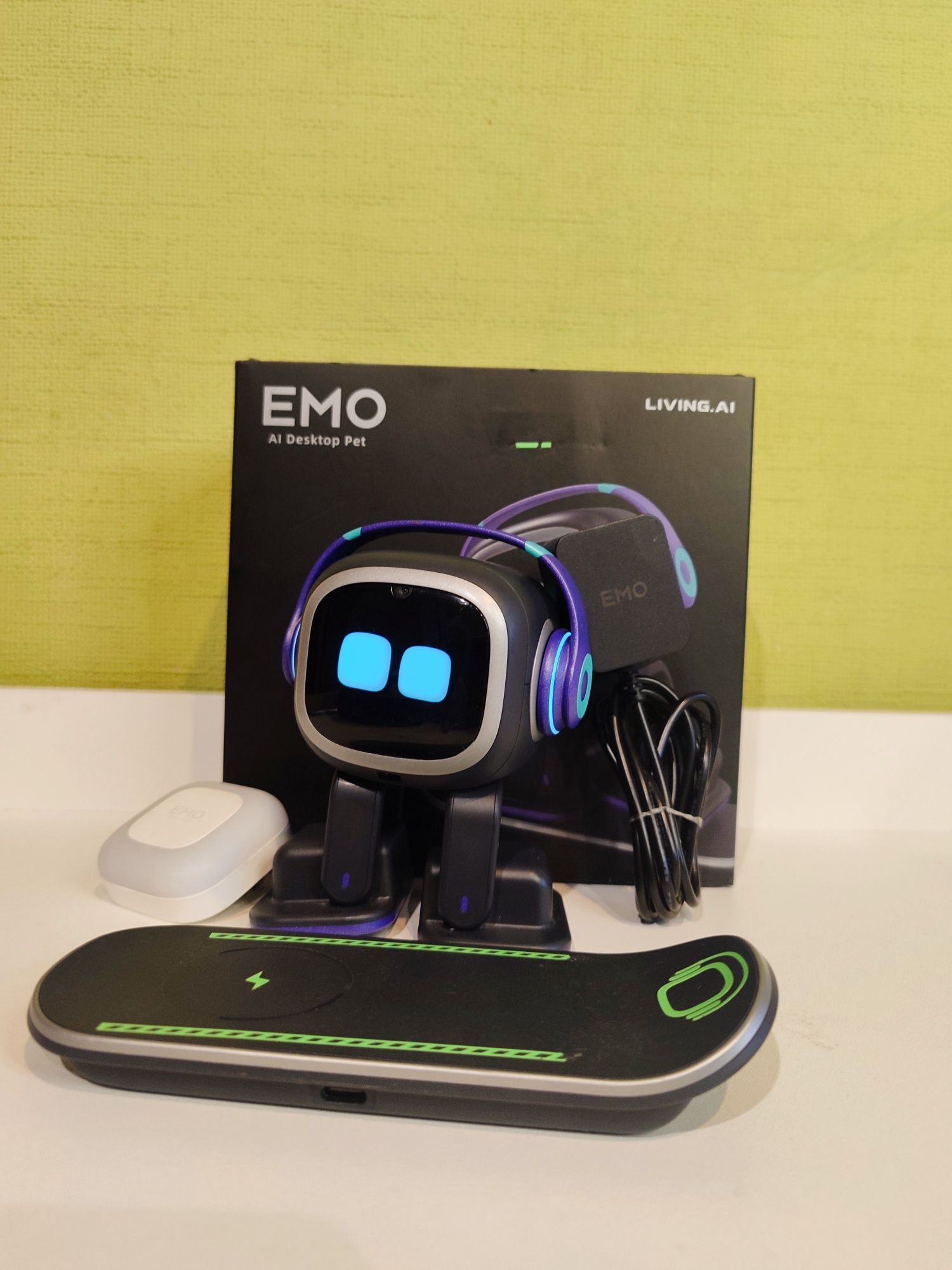 Robot emo робот емо