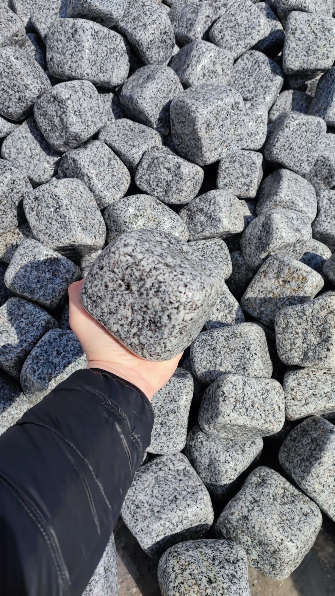 Kostka granitowa Starobruk Antyczna - otaczana