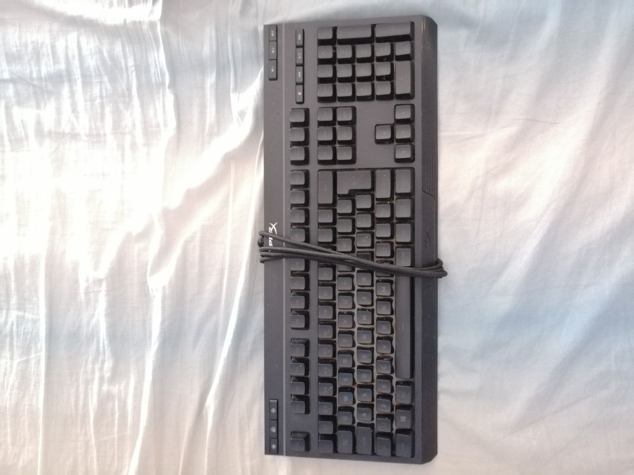 Teclado hyperx alloy core RGB