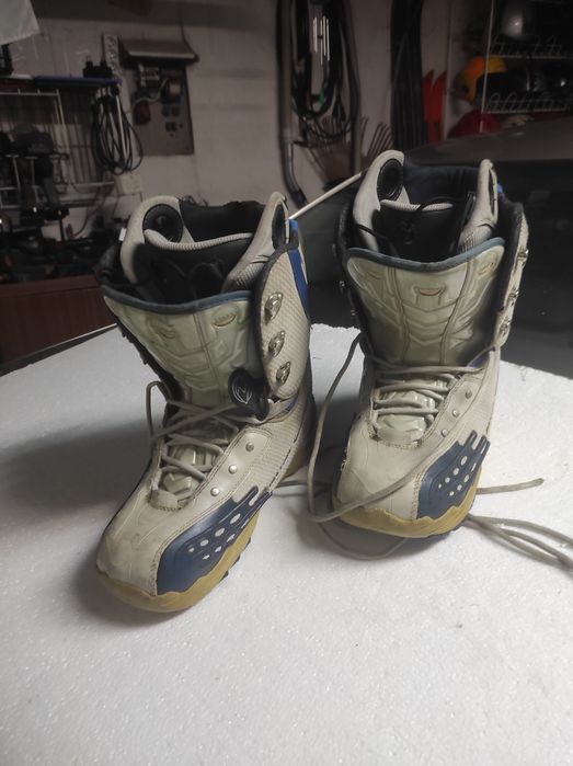 Buty snowboardowe Deeluxe nr 42