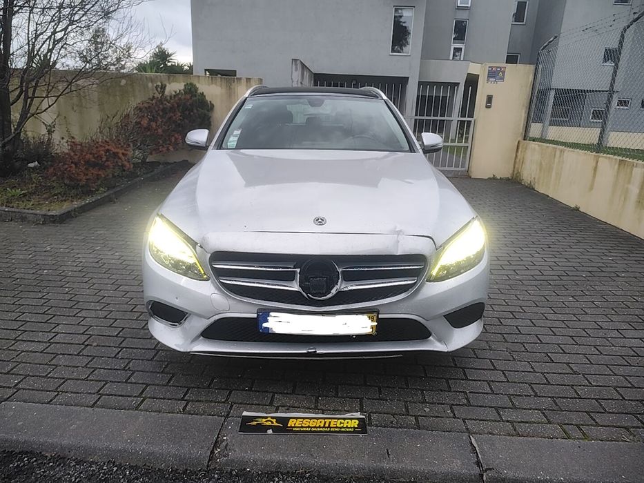 Mercedes C200 salvado