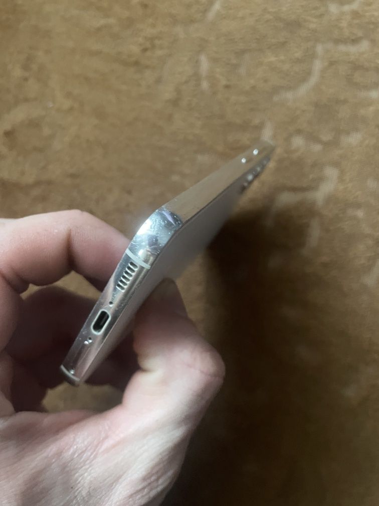 Samsung Galaxy s23 8/256 biały