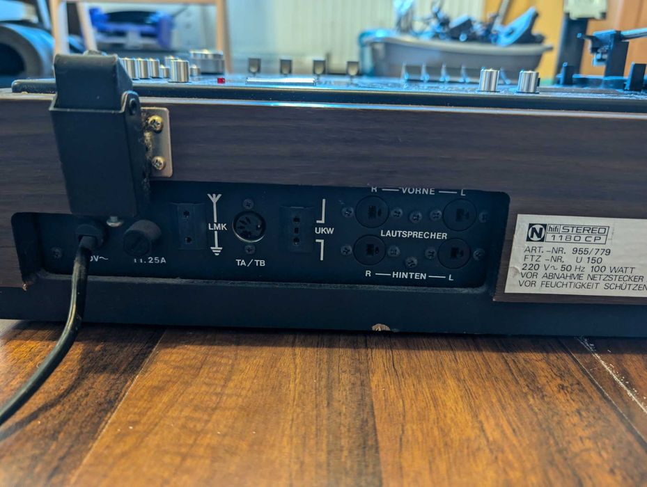 Amplituner Gramofon BSR C-141 Magnetofon Z głośnikami