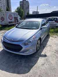 Продам hyundai sonata hybrid 2015 blue 2.4L