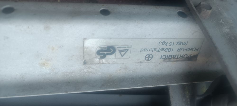 Uchwyt, bagaznik dachowy samochodowy na rowery, rowerowy