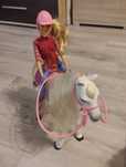 Barbie na koniku