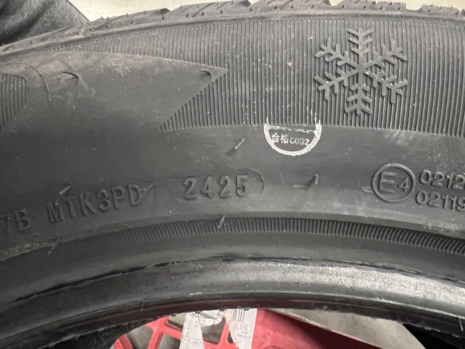 Гума r20зимова, резина id4, q4., unyx 245/50/20