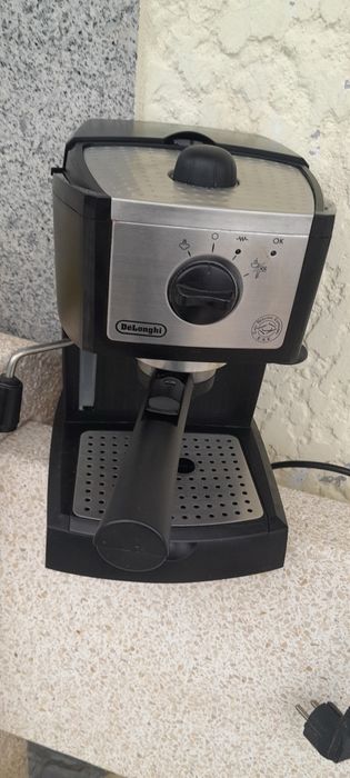 Máquina  de  café  elétrica
