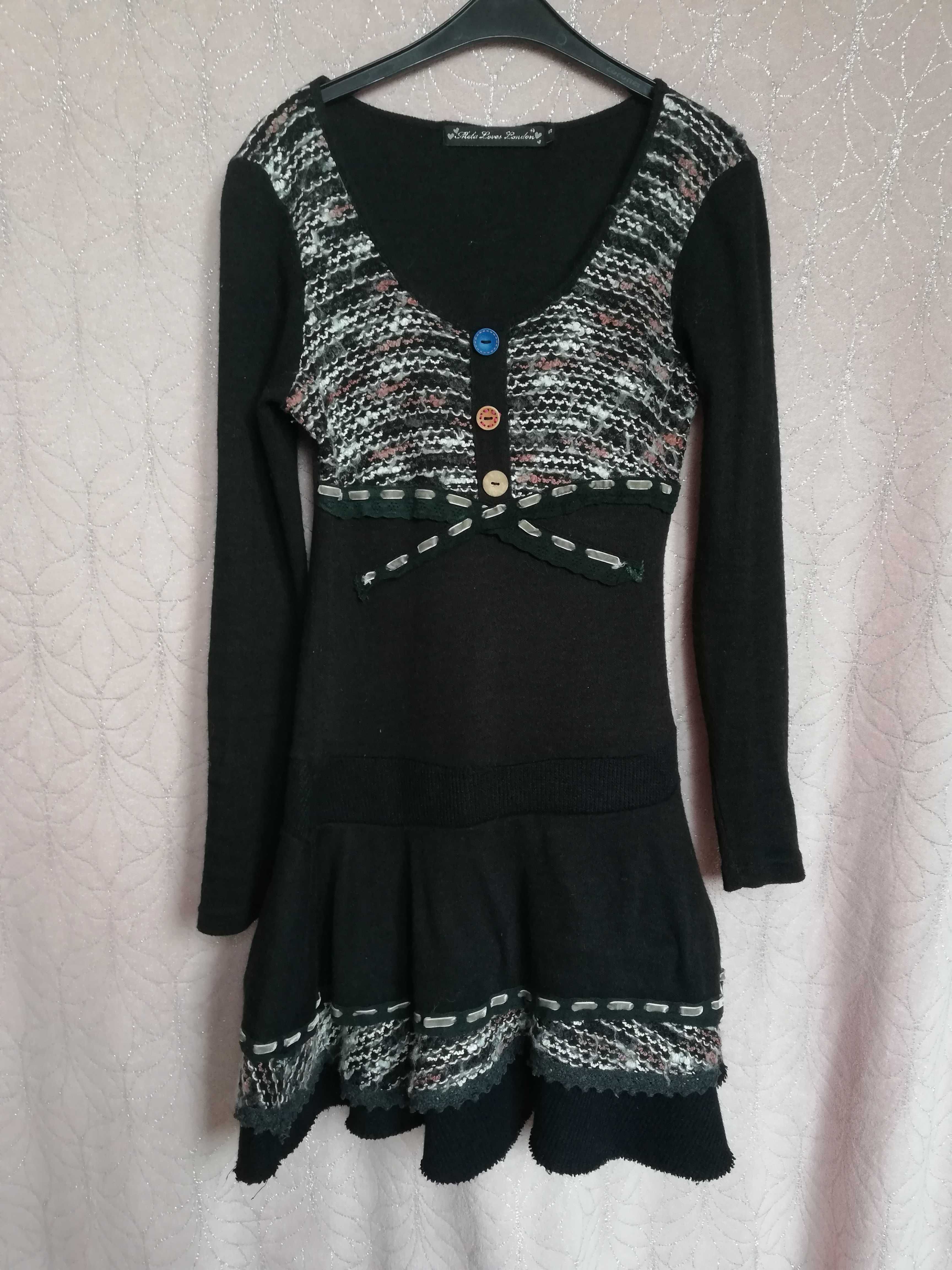 Czarna dzianinowa sukienka mini r . 36/S