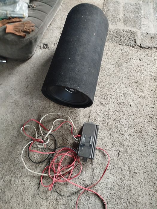 Продам Саб и усилитель