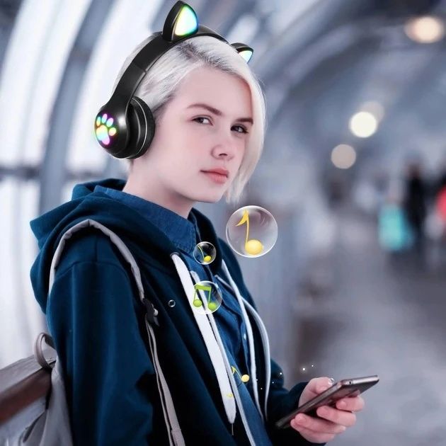 Беспроводные детские Bluetooth наушники с ушками и подсветкой