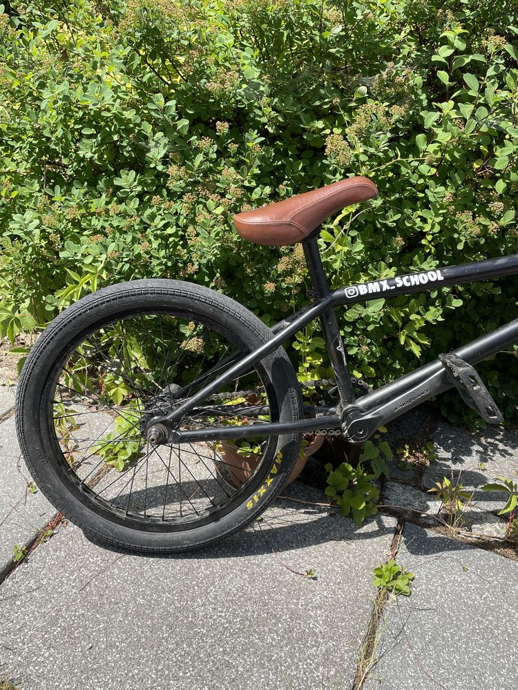 BMX custom cult oddysey primo bsd primo dartmoor maxxis street park