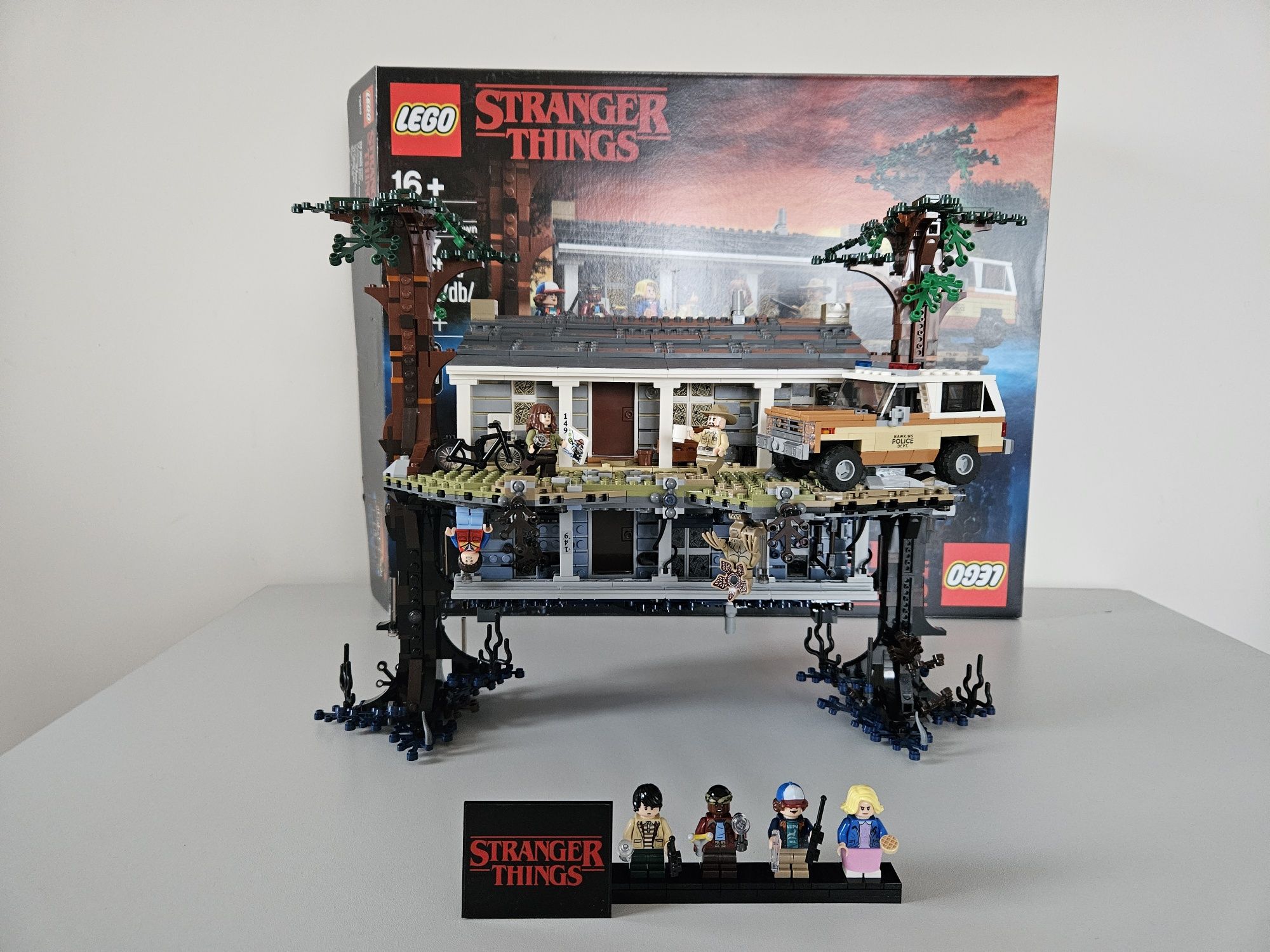 Lego Stranger Things 75810