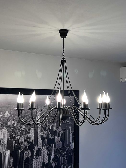 Lampa wisząca w kolorze czarnym