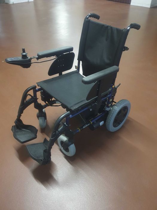 Cadeira de Rodas Eléctrica