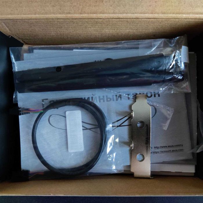 Wi-Fi/Bluetooth адаптер ASUS PCE-AX3000 wifi 6 ax, bluetooth 5, wpa3