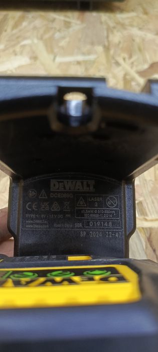 Samopoziomujący Laser obrotowy  DeWalt DCE089G