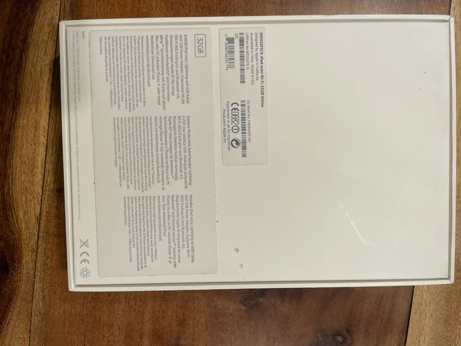 iPad mini 32 GB A1432 + pudełko, ładowarka – stan bardzo dobry