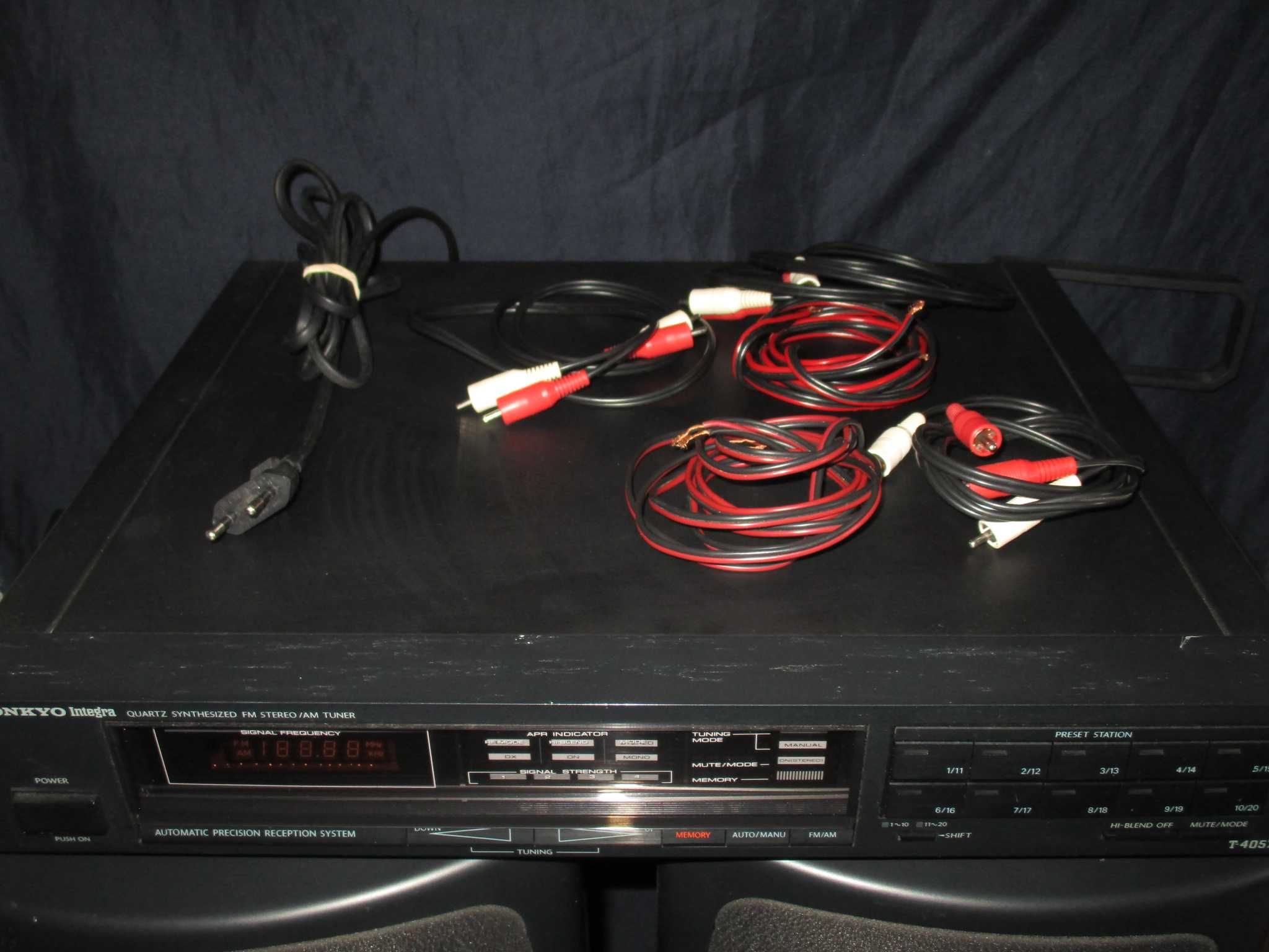 Rádio Onkyo e Colunas Technics