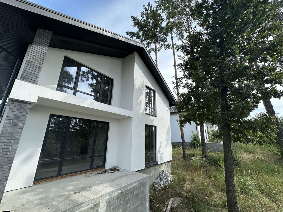 Без% Продам будинок Іванковичі з басейном КМ Ліс і озеро