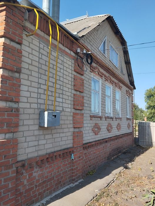 Продам дуже гарний та затишній  будинок у Новій Водолазі