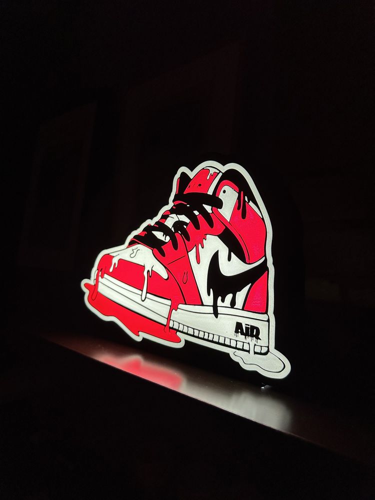 Nike Air Max Jordan Lampa LED USB czerwona, wydruk 3D