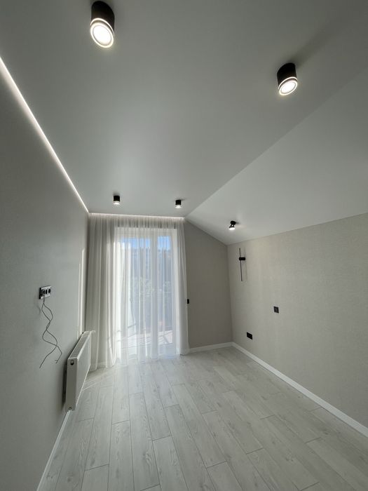 Натяжні стелі натяжниє потолки