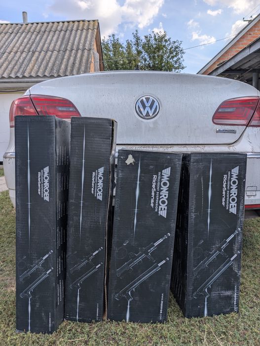 Комплект амортизаторів VW CC