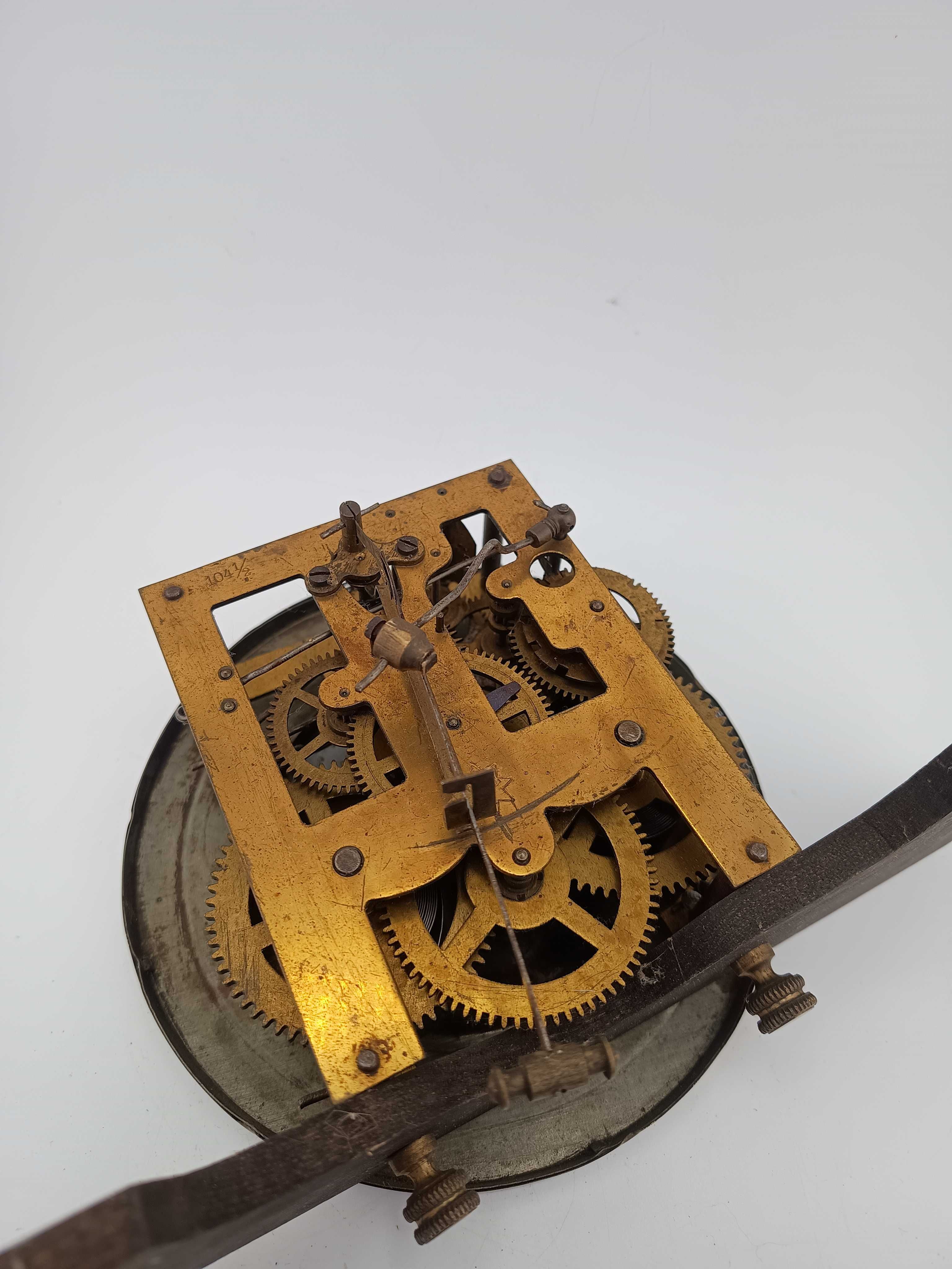 Mechanizm do zegara Le roi a Paris Junghans