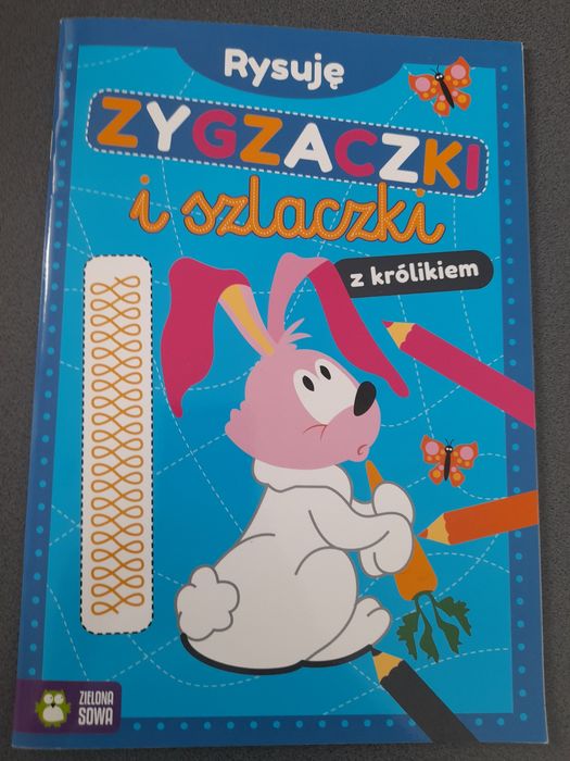 Rysuje zygzaczki I szlaczki że strusiem, z królikiem