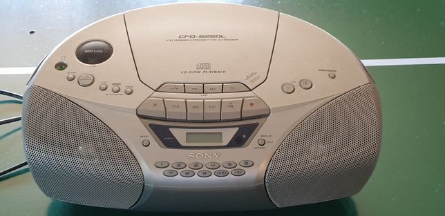 Radio cd Sony com comando