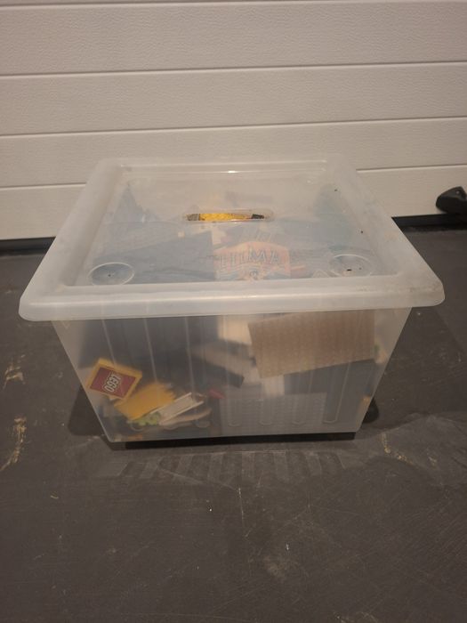 Duże pudlo lego mix