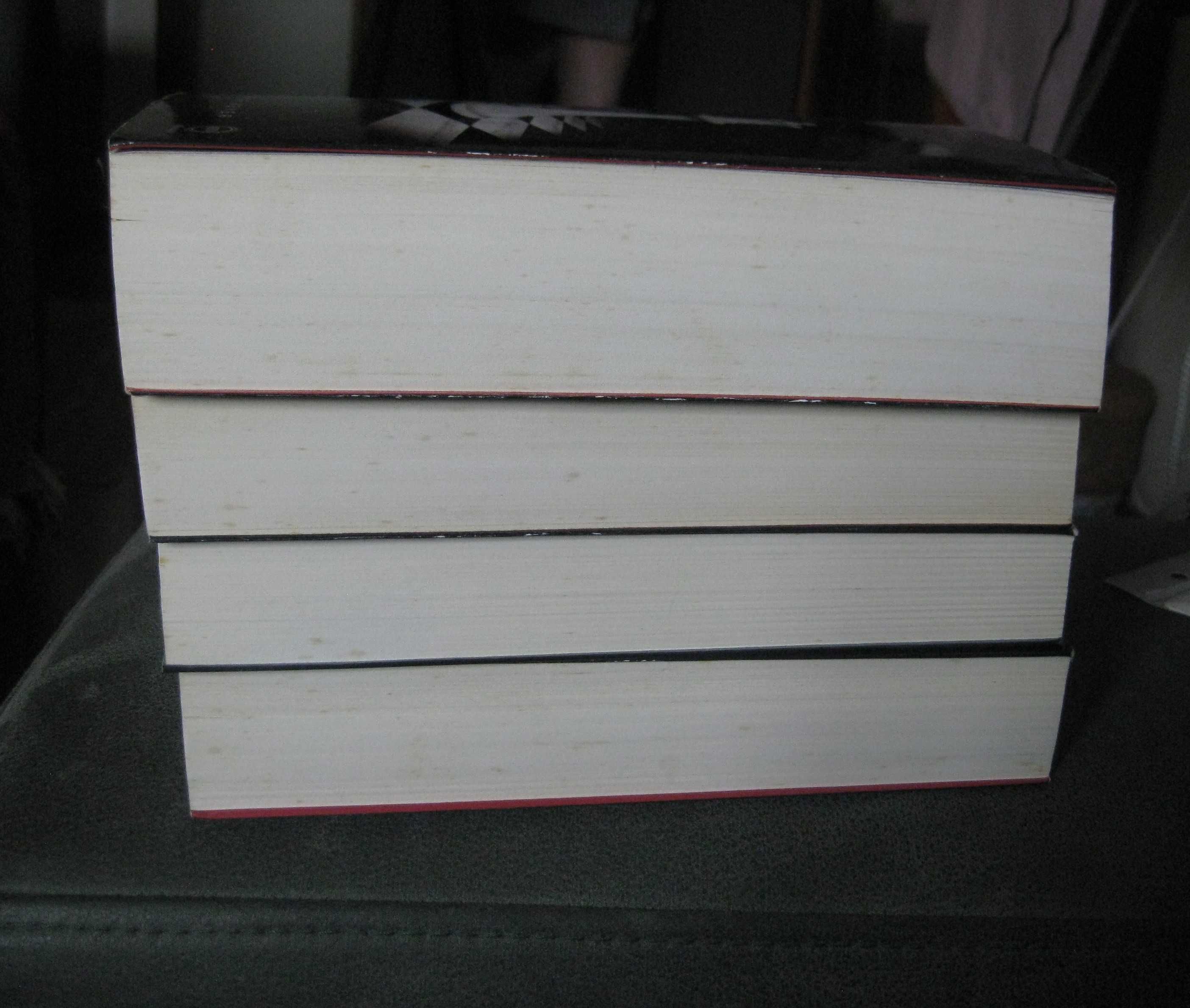 Saga Twilight de Stephenie Meyer - 4 Volumes - Oferta CTT Expresso